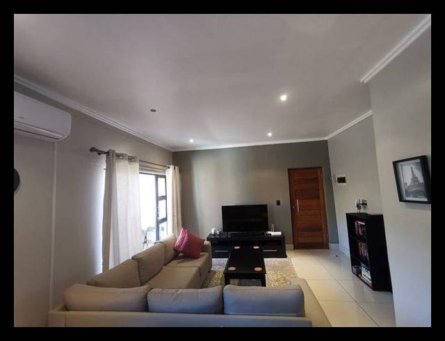 2 BEDROOM HOUSE FOR SALE IN UMHLANGA RIDGE